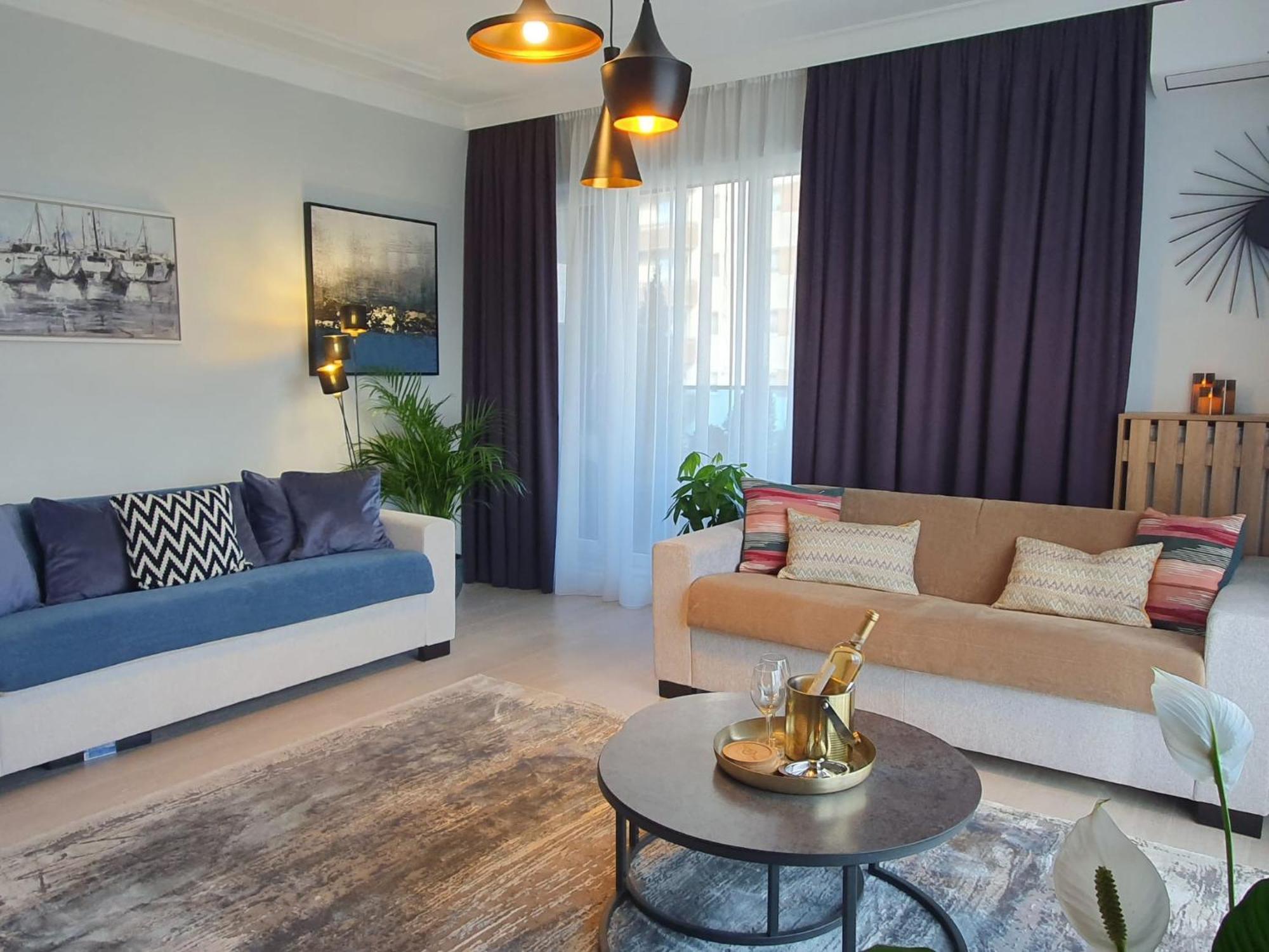 Tzuba Luxury Coresi Mall Braşov